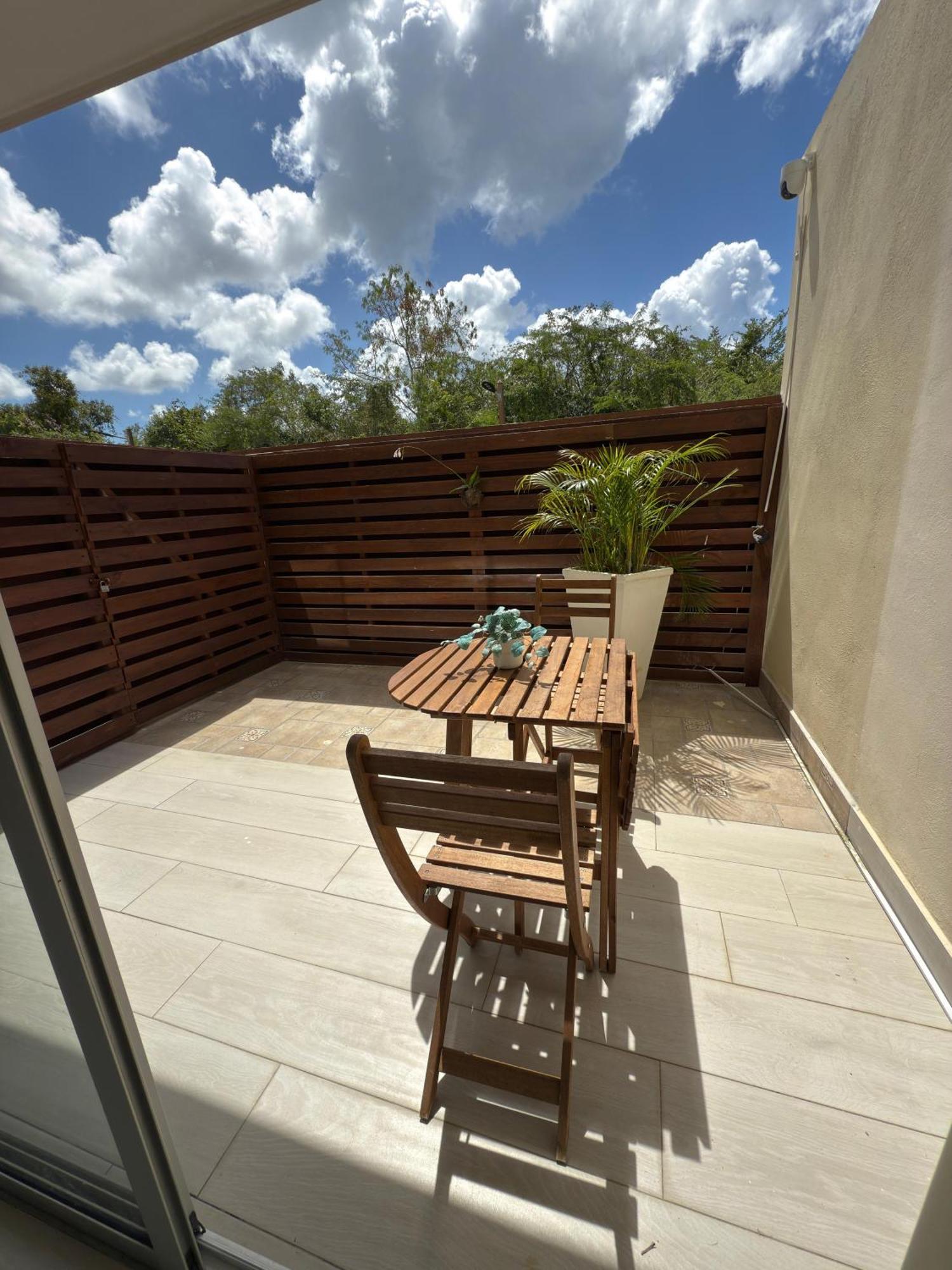 Blue Coast Apartment - Vibe Dominicus La Laguna Buitenkant foto